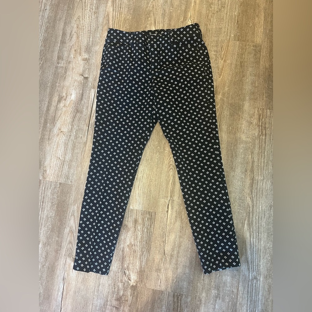 Old Navy Black & White Geometric Stretch Pants